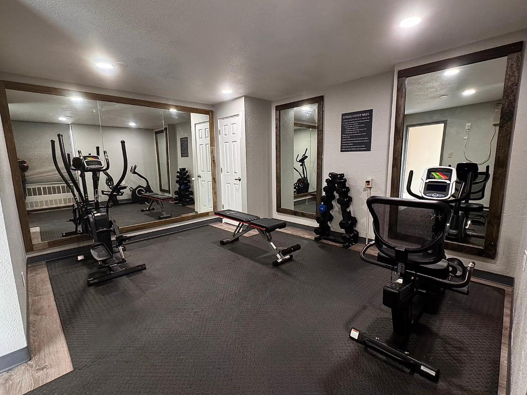 Baymont By Wyndham Great Falls City Center Екстериор снимка