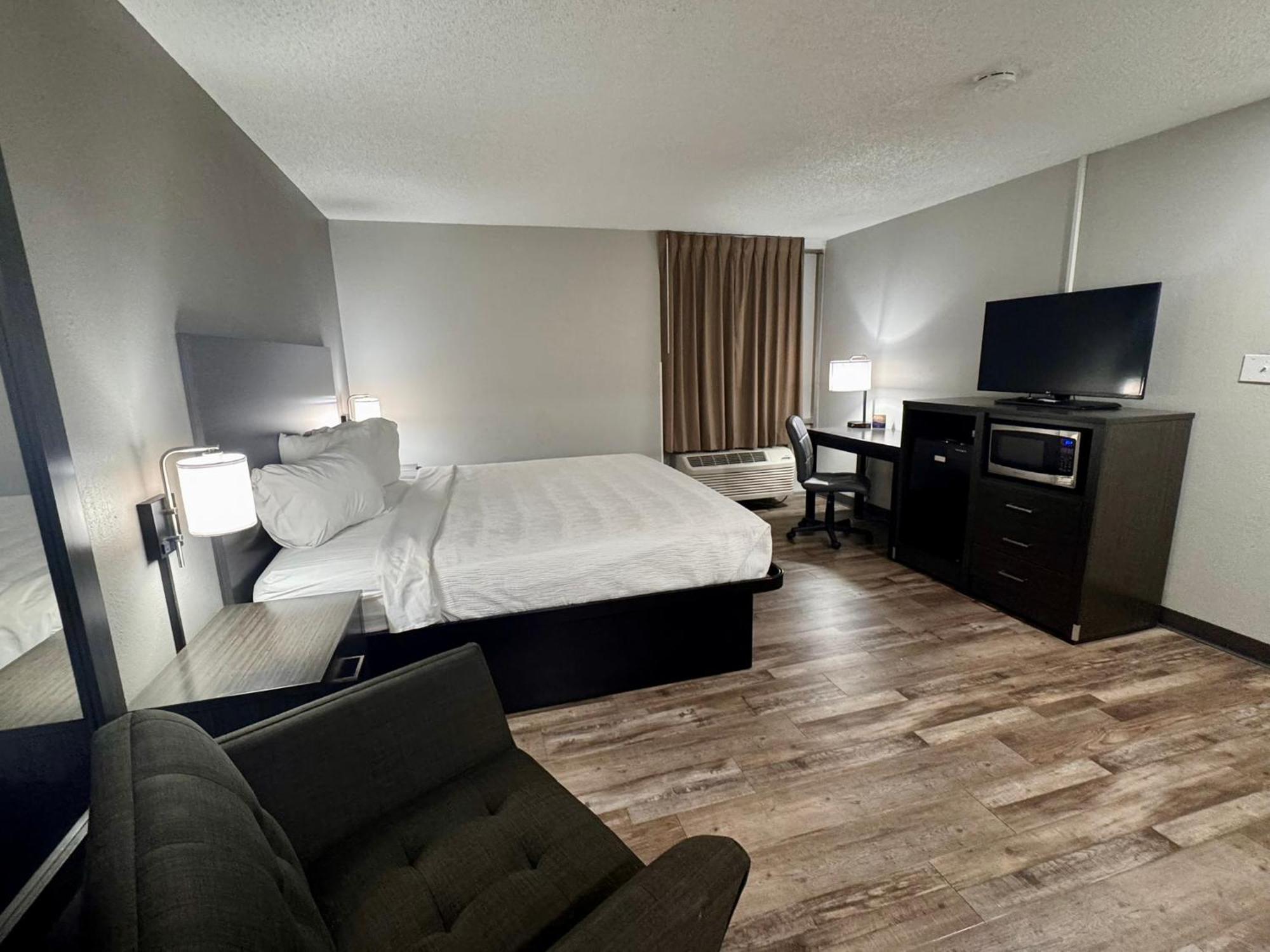 Baymont By Wyndham Great Falls City Center Екстериор снимка