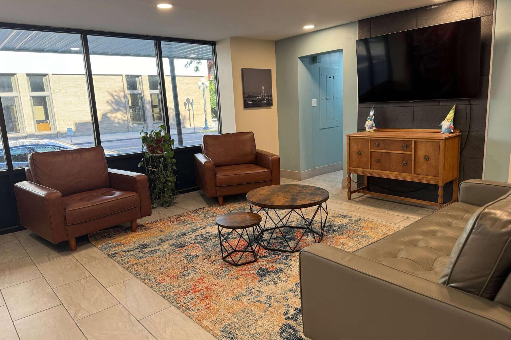 Baymont By Wyndham Great Falls City Center Екстериор снимка