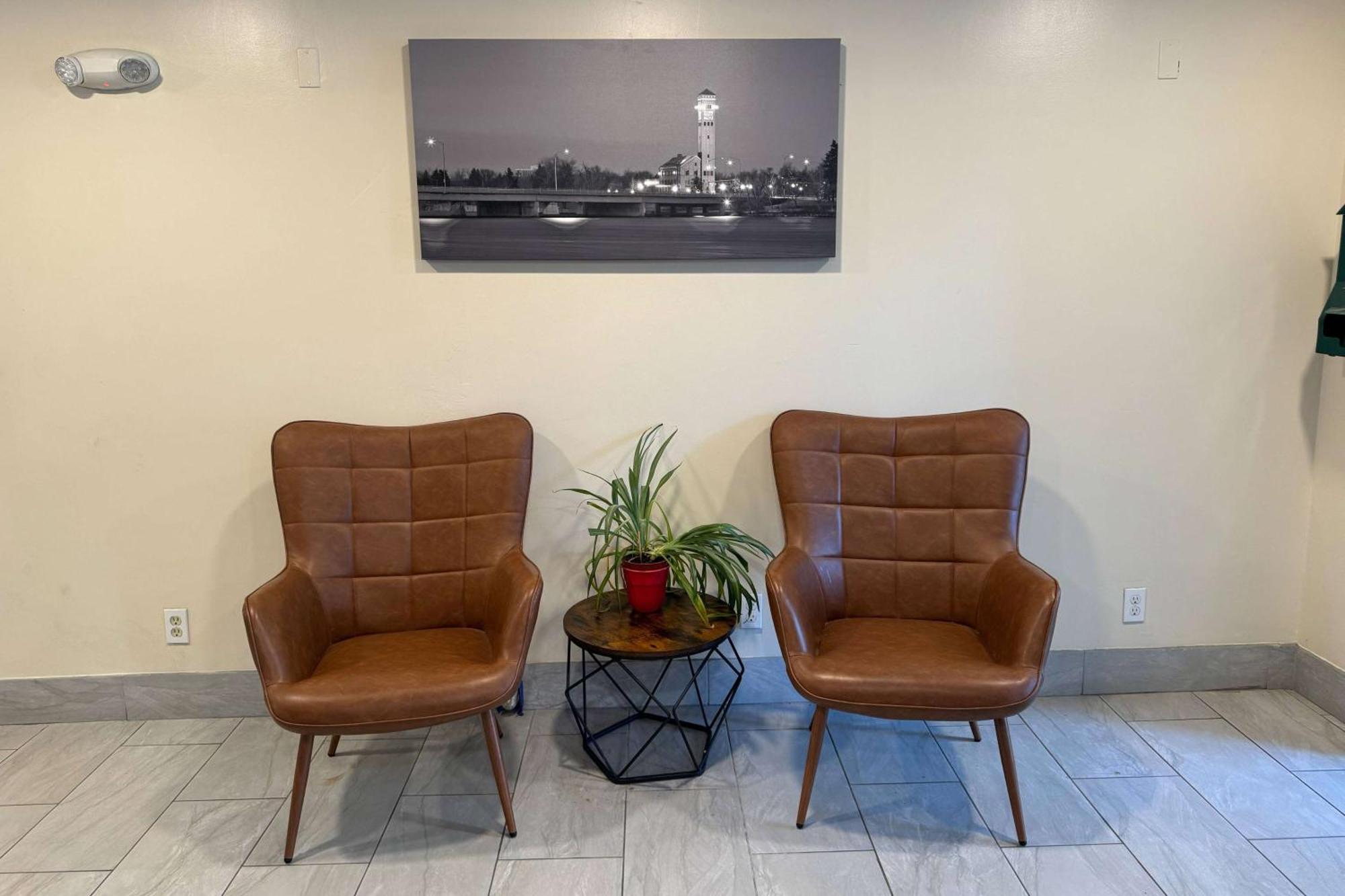 Baymont By Wyndham Great Falls City Center Екстериор снимка