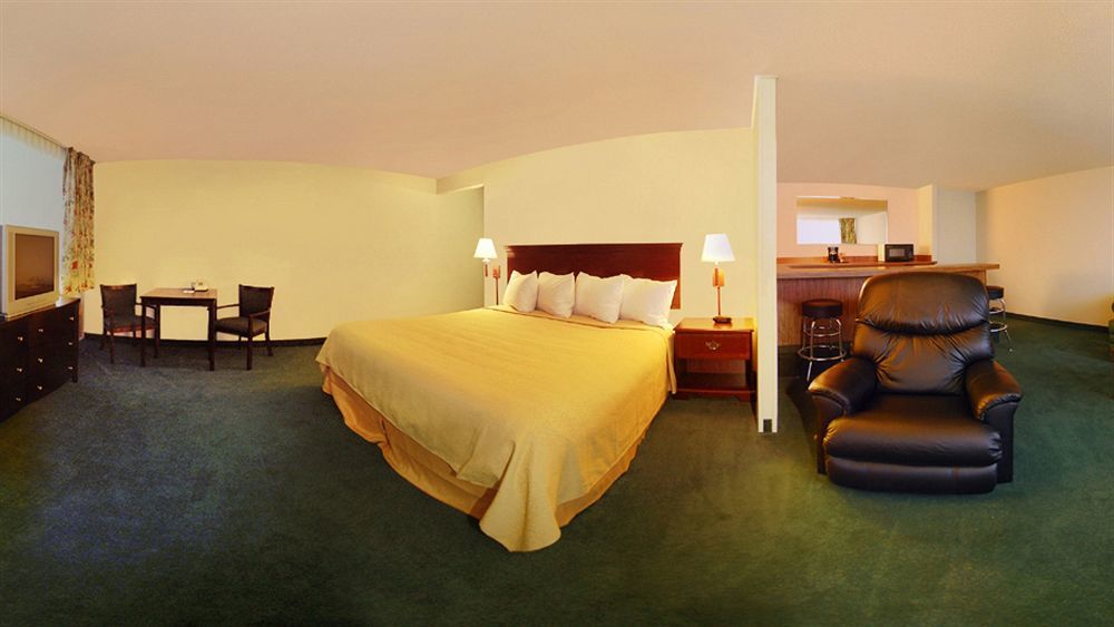 Baymont By Wyndham Great Falls City Center Екстериор снимка