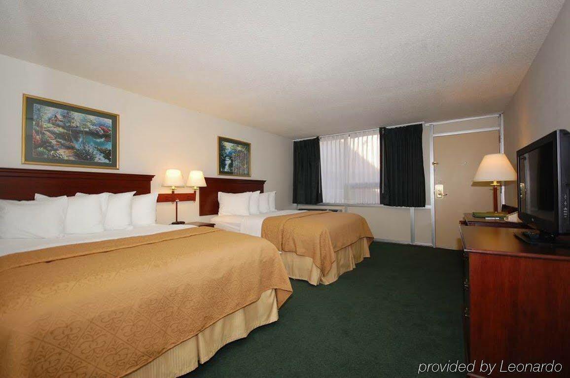 Baymont By Wyndham Great Falls City Center Екстериор снимка