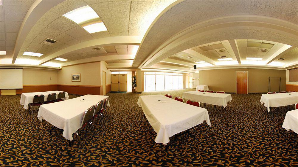 Baymont By Wyndham Great Falls City Center Екстериор снимка