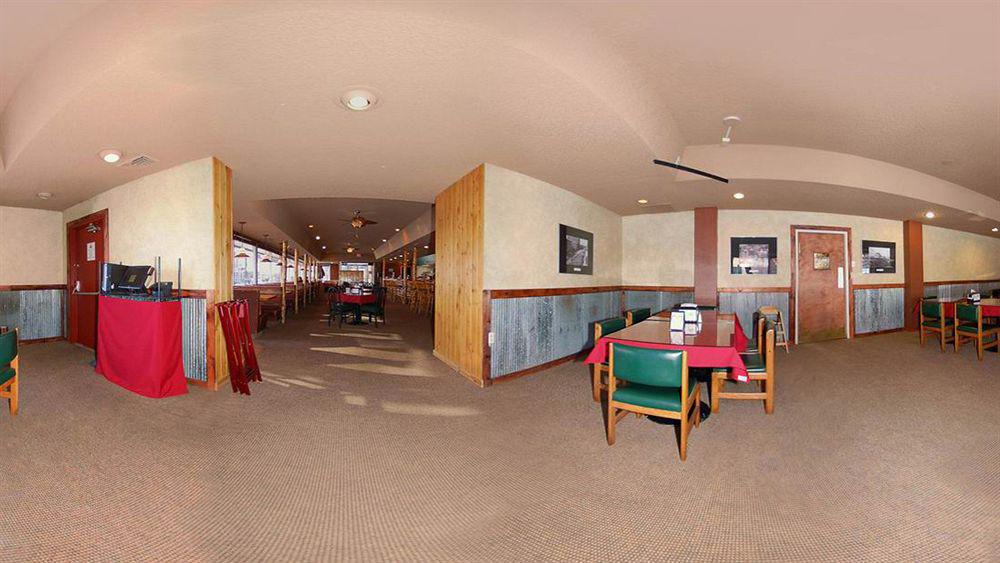 Baymont By Wyndham Great Falls City Center Екстериор снимка